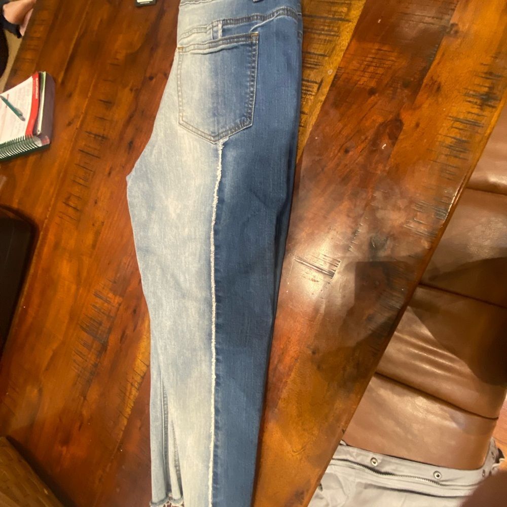 Hayden Light Blue Cropped Jeans Patchwork! - Picture 4 of 4